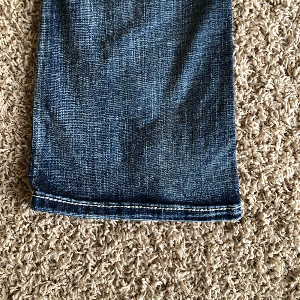 Miss Me JD1103BV Boot cut size 27, 31” inseam in great condition. - Picture 8 of 10